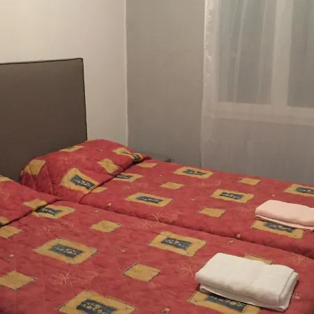 فندق مبيت وإفطار Chez Grand Mere Toulouges