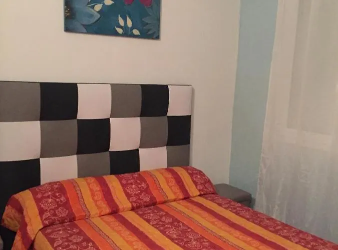 Oda ve Kahvaltı Chez Grand Mere Toulouges