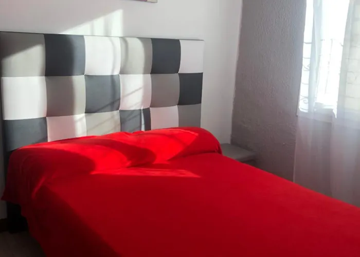 فندق مبيت وإفطار Chez Grand Mere 3*